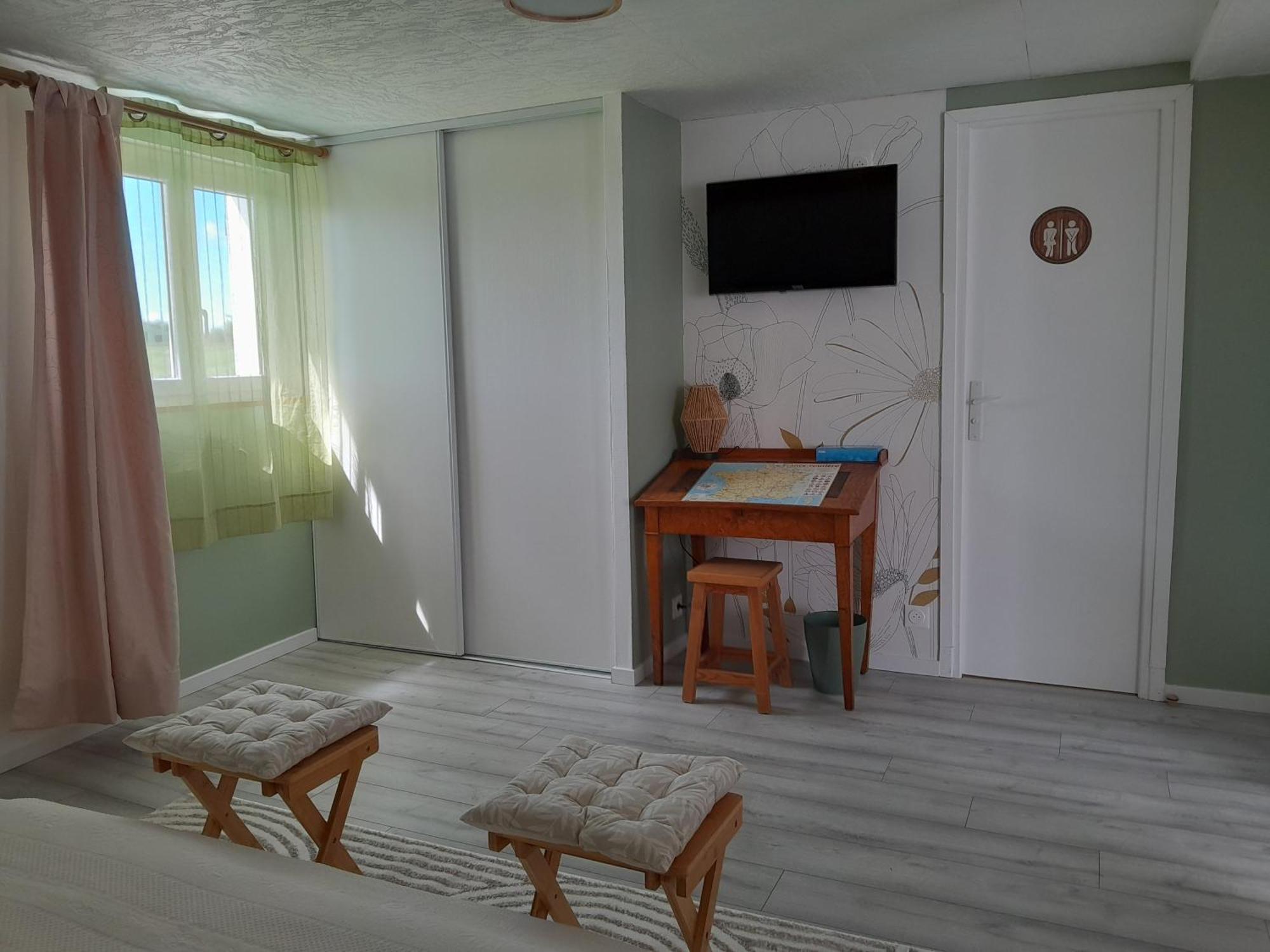 Chambres D Hotes Au P'Tit Bonheur Campagnard Jarnosse Szoba fotó